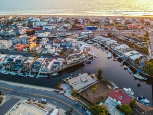 Buying a Home with a Private Dock in Huntington Harbour
